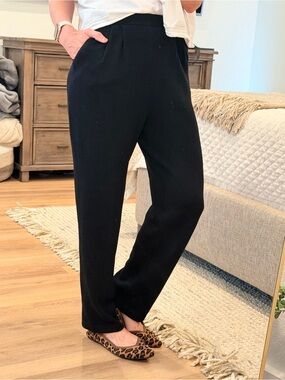 St. John Basics Vintage Santana Knit Pleated Straight Leg Pants in Black size 4